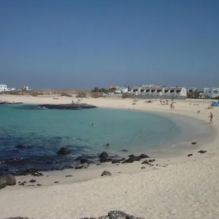 Directo A La Arena De La Playa Del Cotillo, Lagos *